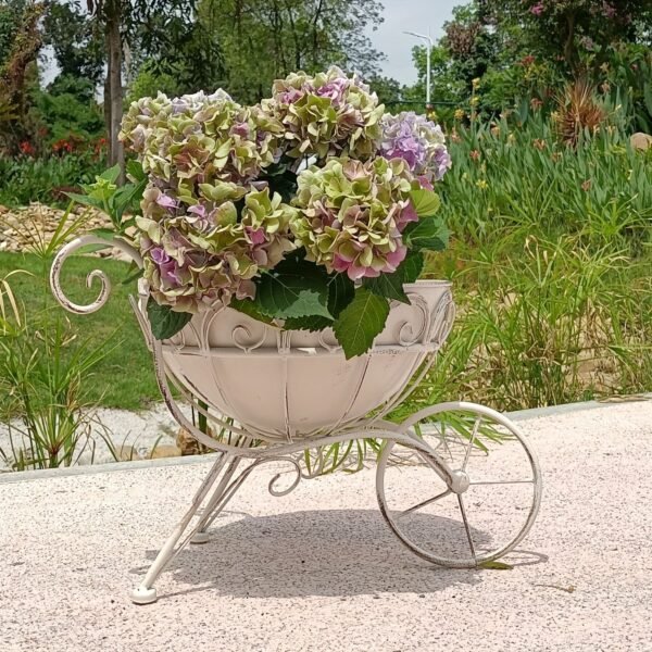 Carretilla Jardinera Vintage de Hierro